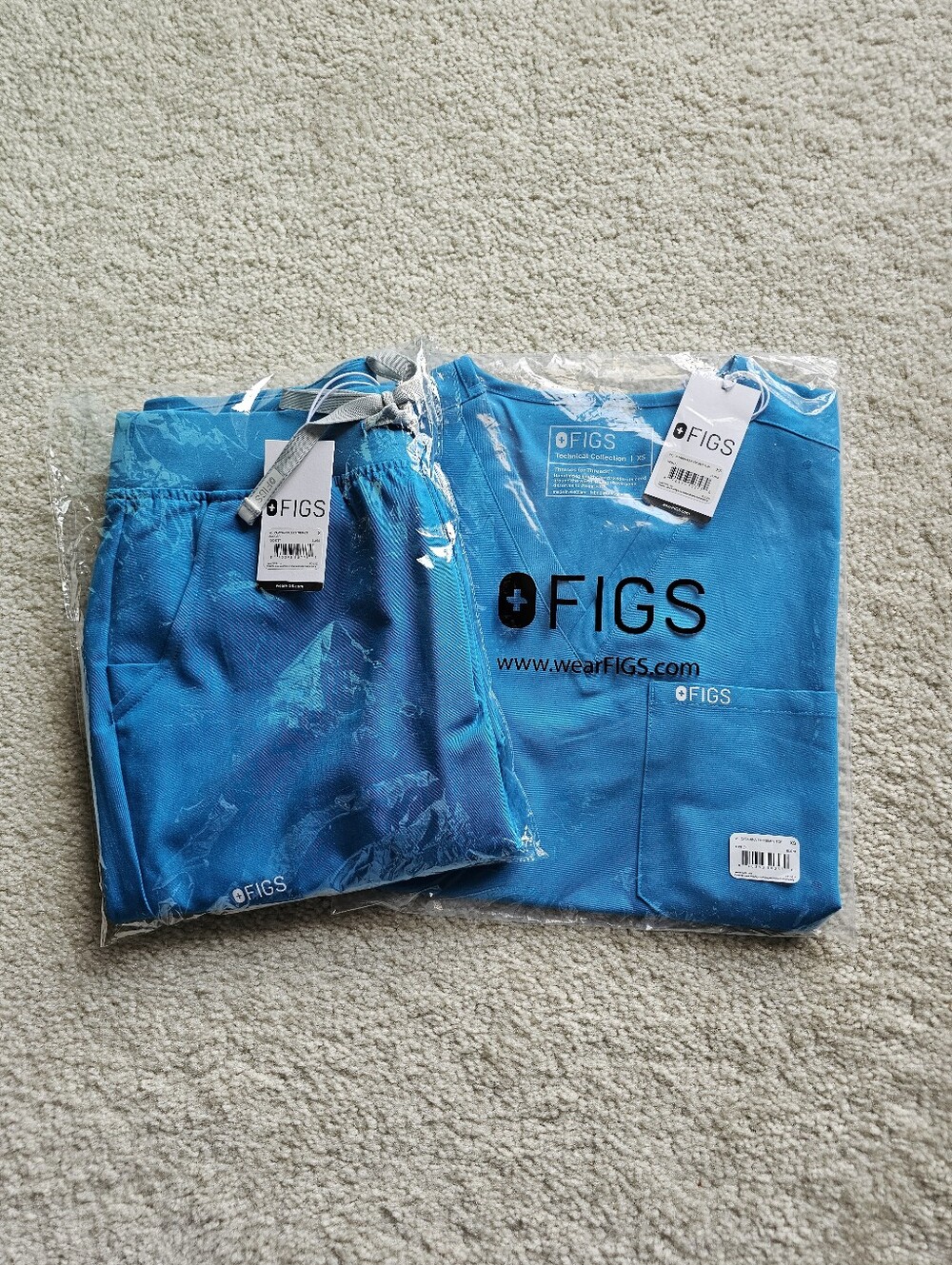 FIGS EXTREME BLUE SCRUB SET